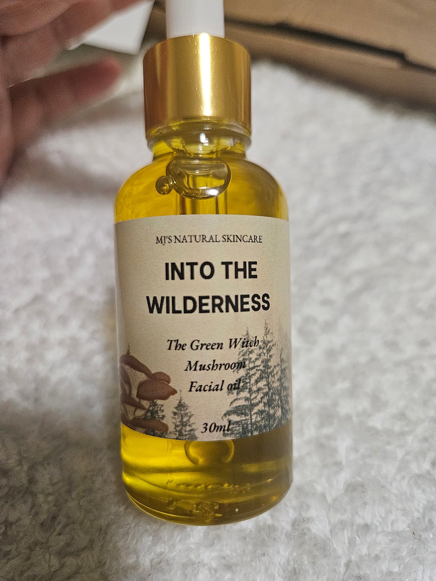 Green witch mushroom facial oil